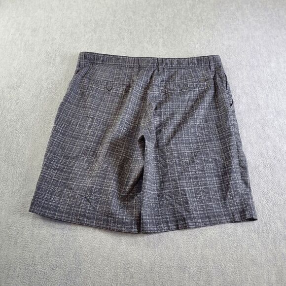 Greg Norman Shorts Mens 34 Gray Plaid Bermuda Casual Flat Front Slim Fit Outdoor - Picture 1 of 9
